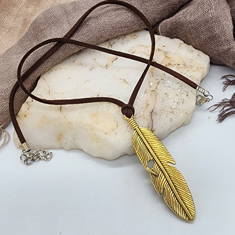❤️ Boho Jewelry Feather Charm Necklace Tibet Silver Antique Gold Brown Cord